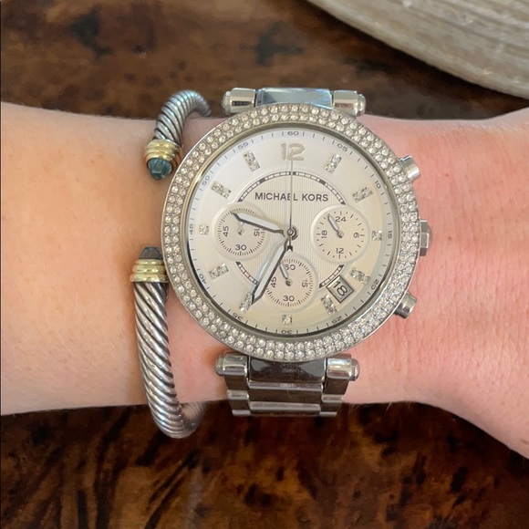 MICHAEL KORS WATCH - Picture 3 of 6